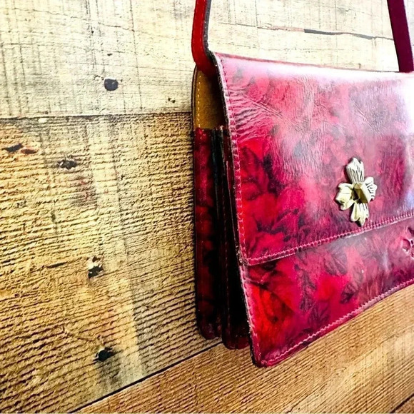 NWOT Patricia Nash Consilina Crossbody Organizer Etched Rose Leather - Picture 6 of 16